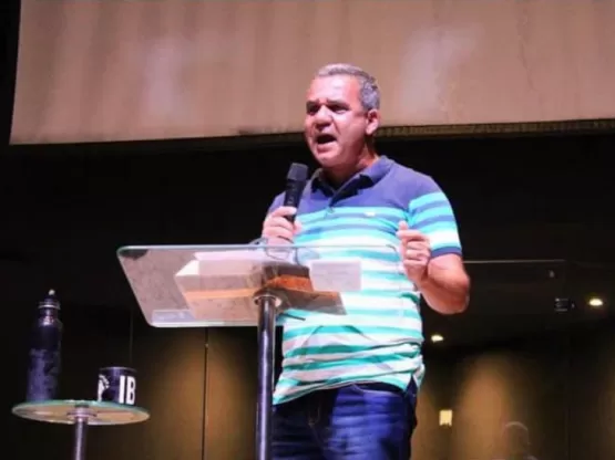 Oficial da Marinha,  pastor Carlos Augusto morre no mar de Caravelas