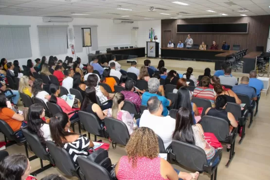 Profissionais da saúde de Teixeira de Freitas participam de capacitação sobre o combate à hanseníase