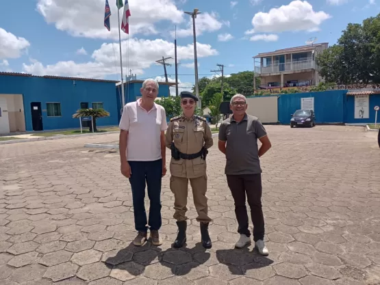 Comandante da 44ª CIPM se reúne com o Prefeito de Medeiros Neto
