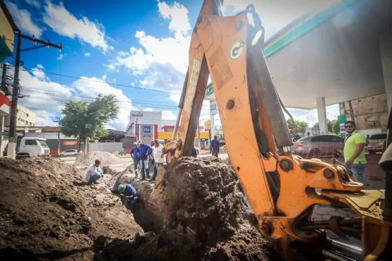 Prefeitura inicia obra no entorno do Shopping Teixeira Mall