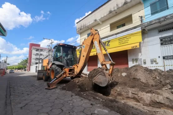 Prefeitura inicia obra no entorno do Shopping Teixeira Mall