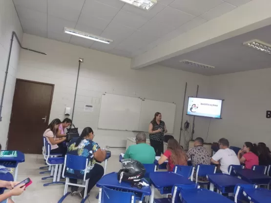 Teixeira de Freitas - Vigilância Epidemiológica faz reunião com enfermeiros da rede pública de saúde para discutir a importância da notificação de agravos 