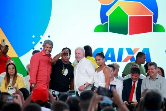 Lula entrega 684 unidades do Minha Casa Minha Vida em Santo Amaro e marca retomada do programa