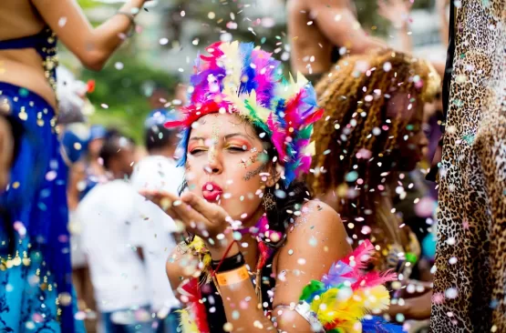 Carnaval: cuidados com a pele durante a folia