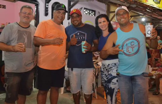 Carnaval de Nova Viçosa registra mais uma noite de muita festa e gente bonita