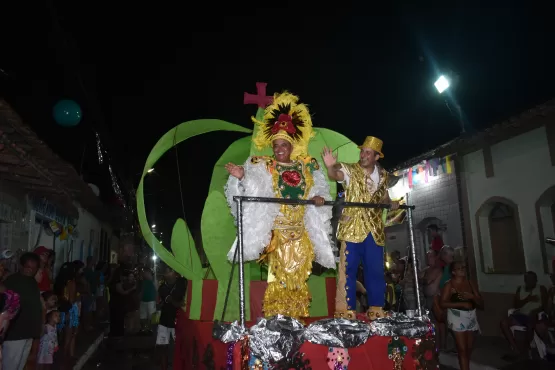 O Carnaval em Caravelas chega em seu quinto dia de festa com muita animação 