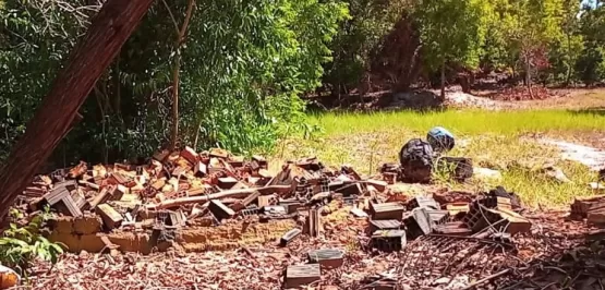  CIPPA/PS e INEMA destroem forno usado para a produção de carvão ilegal no município de Caravelas.