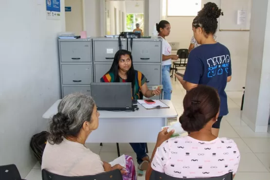 Moradores do Duque de Caxias acessam serviços da Secretaria de Assistência Social através do CRAS Mais Perto de Você