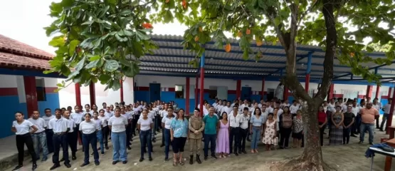 Medeiros Neto: secretário de Educação e comandante da 44ª CIPM visitam a Escola Profª Iêda Alves de Oliveira - SCPM