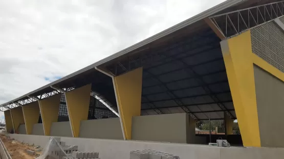 Prefeito Robertinho leva equipamentos esportivos para o interior do município de Mucuri