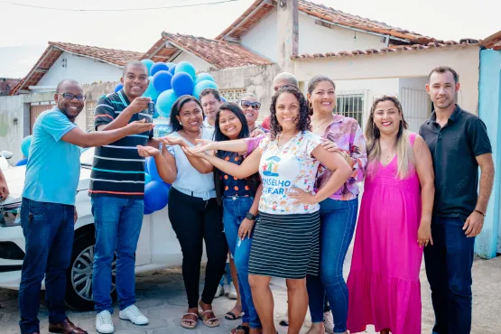 Prefeitura entrega carro 0km ao Conselho Tutelar de Prado