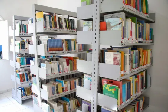 Educação e cultura: conheça a Biblioteca Municipal de Teixeira de Freitas