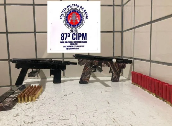 Metralhadoras, munições e cocaína são apreendidas pela PM em Teixeira de Freitas