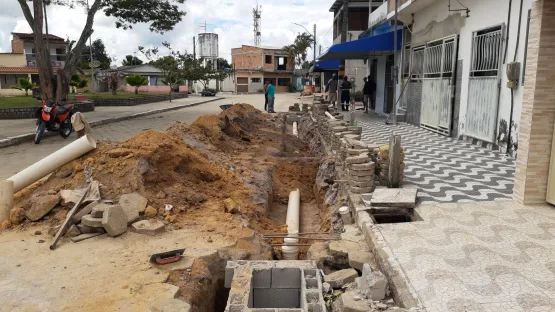 Prefeitura de Mucuri executa obras de ampliação da rede de esgotamento sanitário do povoado de 31 de Março