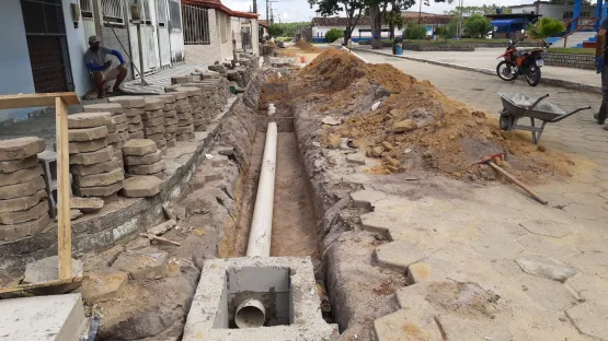 Prefeitura de Mucuri executa obras de ampliação da rede de esgotamento sanitário do povoado de 31 de Março