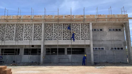 Estão avançadas as obras de construção do colégio de tempo integral em Prado