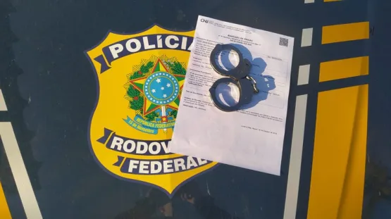 PRF cumpre mandado de prisão em Eunápolis e prende homem de 39 anos