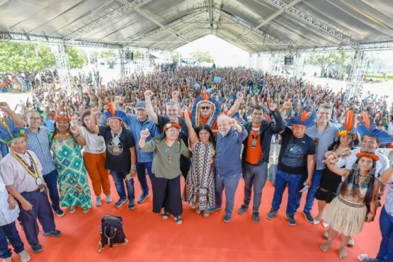 “Vocês são a origem do nosso país e serão tratados com o valor que merecem”, diz Lula na Assembleia Geral do Povos Indígenas