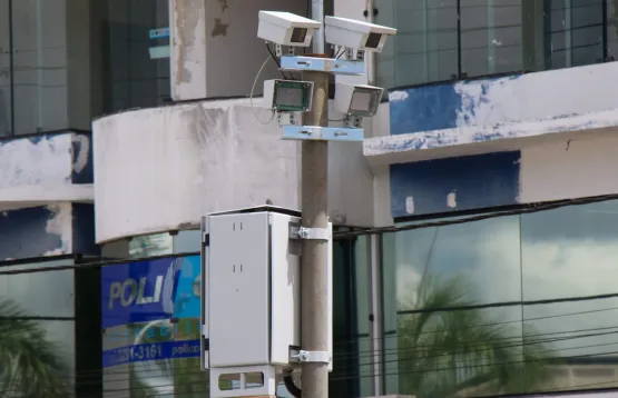 Prefeitura de Teixeira de Freitas faz campanha  sobre o funcionamento dos redutores eletrônicos de velocidade