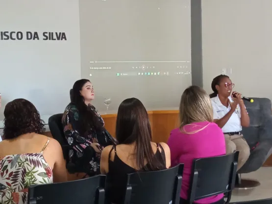 Secretaria de Assistência Social promove debate sobre o enfrentamento da violência contra a mulher em Mucuri