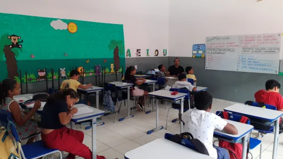 Escola Municipal Antônio Câmara Ribeiro de Nova Brasília retoma atividades normais após sua revitalização pela Prefeitura de Mucuri