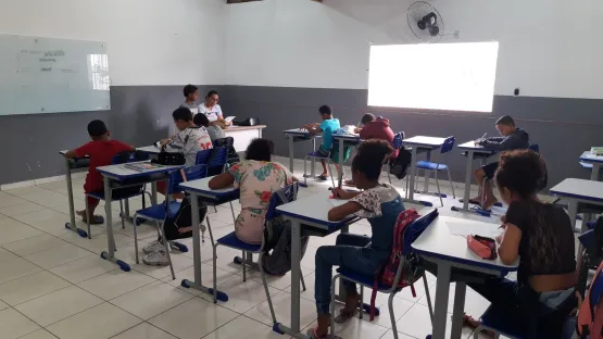 Escola Municipal Antônio Câmara Ribeiro de Nova Brasília retoma atividades normais após sua revitalização pela Prefeitura de Mucuri