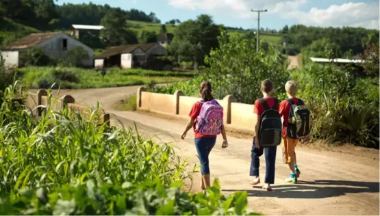 Governo da Bahia anuncia liberação de recursos para escolas do campo