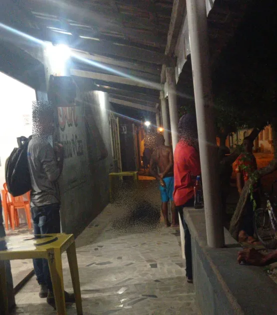 Jovem é executado  na calçada de um  bar no bairro Arco verde, em Teixeira de Freitas