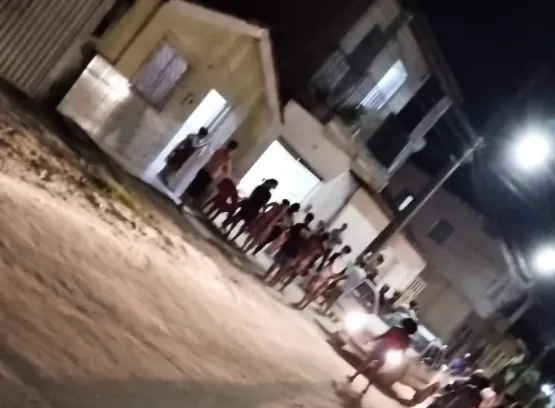 Três pessoas são baleadas em tentativa tripla de homicídio no Vila Vargas, em Teixeira de Freitas
