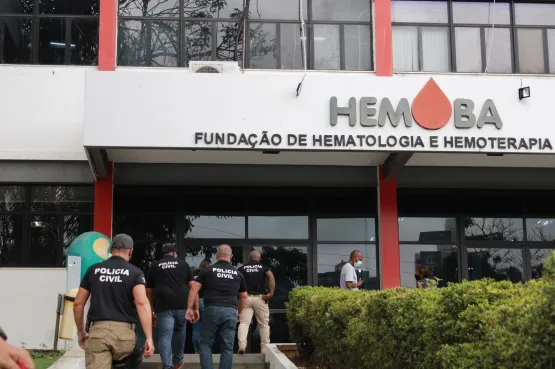 Mais de 200 policiais civis doam sangue na Hemoba