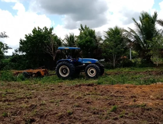 Secretaria de Agricultura de Teixeira de Freitas prossegue com serviços em comunidades da zona rural