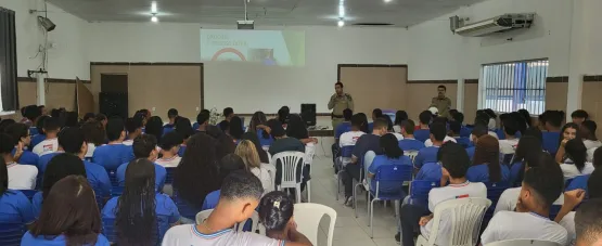 Projeto Rede Cidadã dá início às palestras contra às drogas em escolas de Teixeira de Freitas