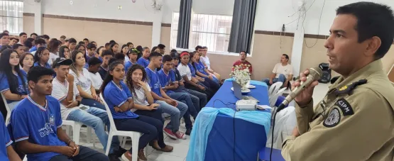 Projeto Rede Cidadã dá início às palestras contra às drogas em escolas de Teixeira de Freitas