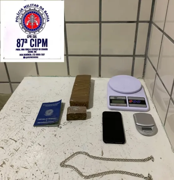 PM prende suspeito com quase meio quilo de maconha em Teixeira de Freitas
