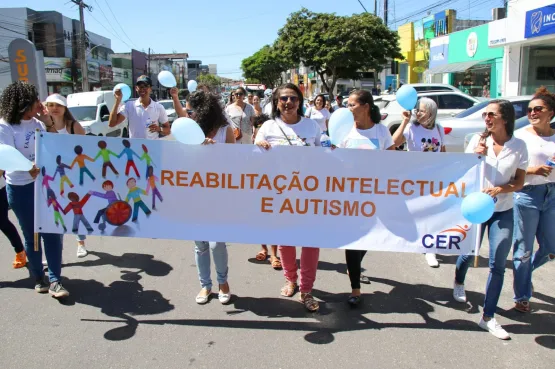 Teixeira de Freitas realiza Caminhada de Conscientização ao Dia Mundial do Autismo 