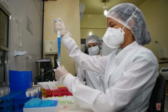 Conheça equipamentos utilizados para a realização de exames na unidade regional do LACEN em Teixeira de Freitas