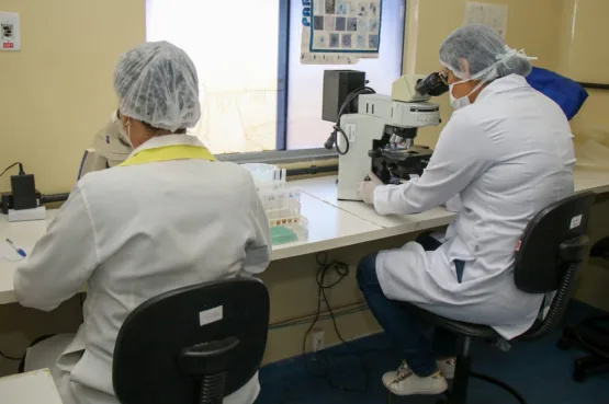 Conheça equipamentos utilizados para a realização de exames na unidade regional do LACEN em Teixeira de Freitas