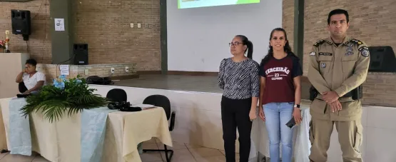 Projeto Rede Cidadã  da PM segue realizando palestras contra às drogas em escolas de Teixeira de Freitas