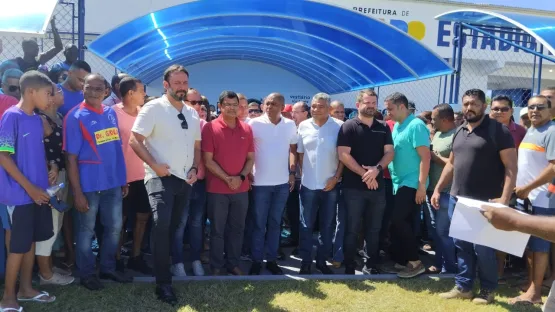 Prefeito Gilvan Produções reinaugura Estádio Municipal do Prado