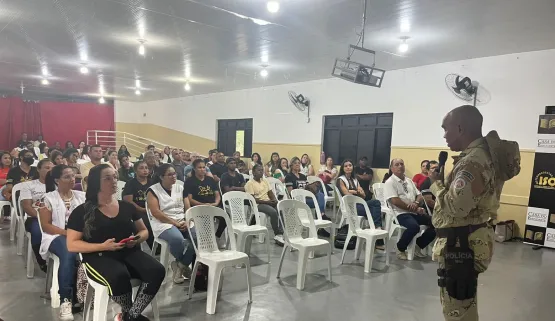 Comandante da CIPE/MA ministra palestra para educadores e funcionários do ambiente educacional em Itabatã