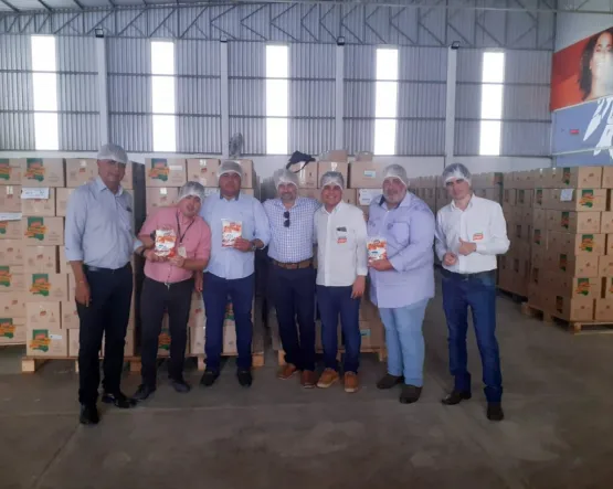 Prefeito Zico de Baiato visita  indústria de alimentos no Paraná e articula implantação de unidade para  geração de empregos em Alcobaça