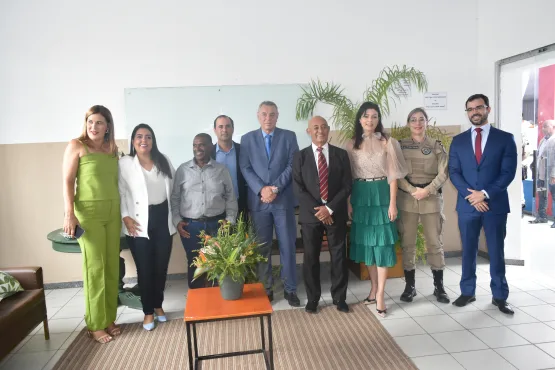 Prefeitura entrega títulos de propriedade a moradores de Ibirapuã