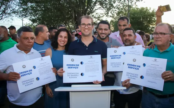 Prefeito Dr. Marcelo belitardo assina ordem de serviço para drenagem do bairro Kaikan em Teixeira de Freitas