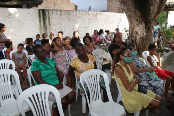 Palestra com equipe do CER IV conscientiza teixeirenses vinculados ao CRAS sobre o autismo