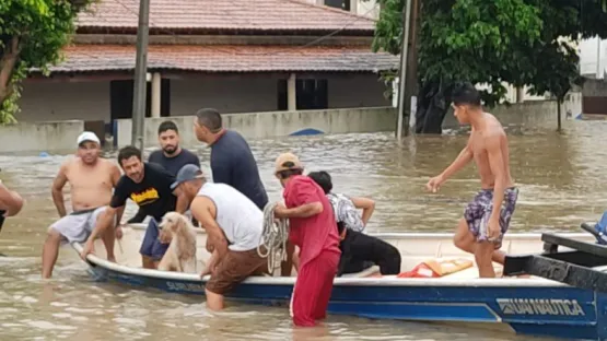 Santa Cruz Cabrália amanhece embaixo d’água após fortes chuvas