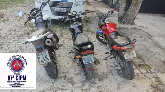 PM prende em Teixeira de Freitas suspeito com revólver, pés de maconha, motos e celulares roubados