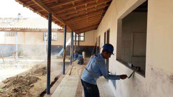 Obras de revitalização da maior Escola do município de Mucuri estão chegando a fase final em Itabatã