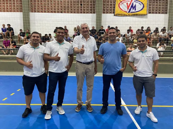 1ª rodada da Copa Comércio de Futsal de Medeiros Neto é marcada com a presença de grande público