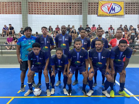 1ª rodada da Copa Comércio de Futsal de Medeiros Neto é marcada com a presença de grande público