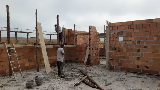 Obra de construção da moderna sede do CAPS no Jardim Califórnia está em ritmo acelerado em Mucuri